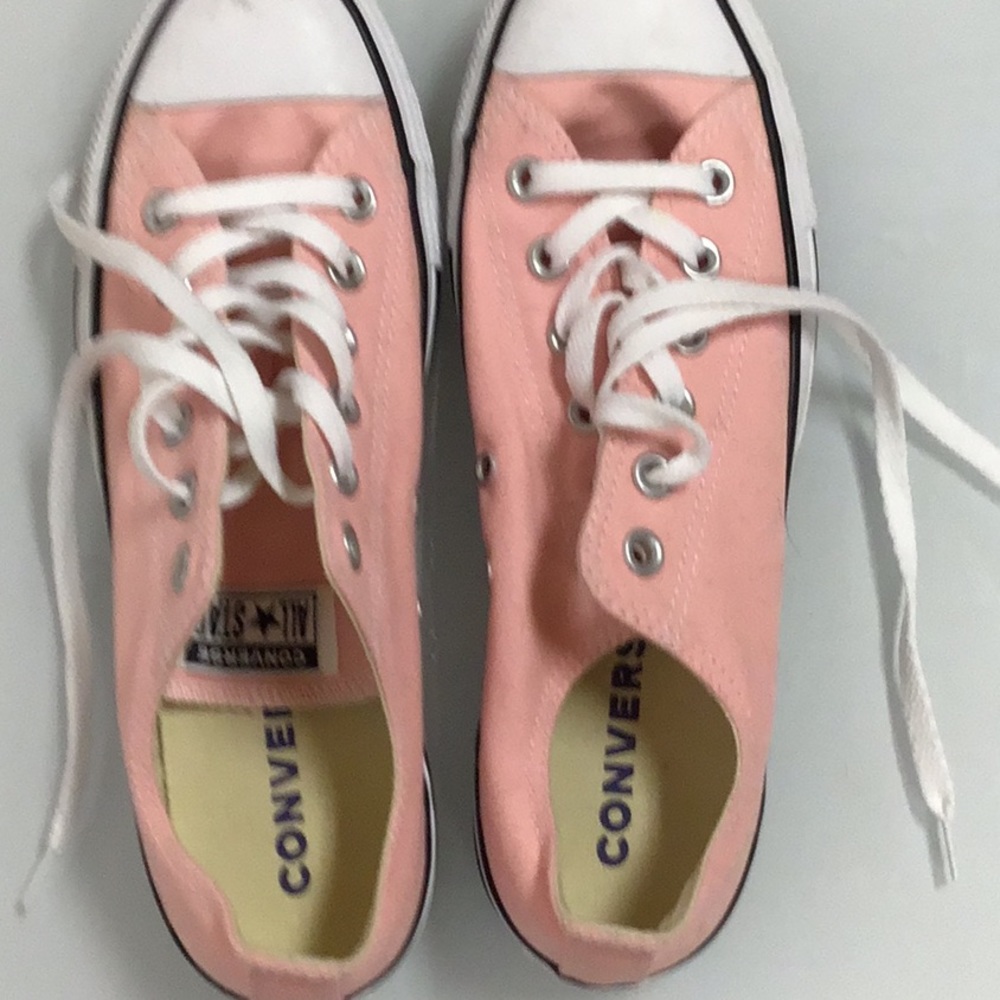 COPY - Women’s pink size 9 converse